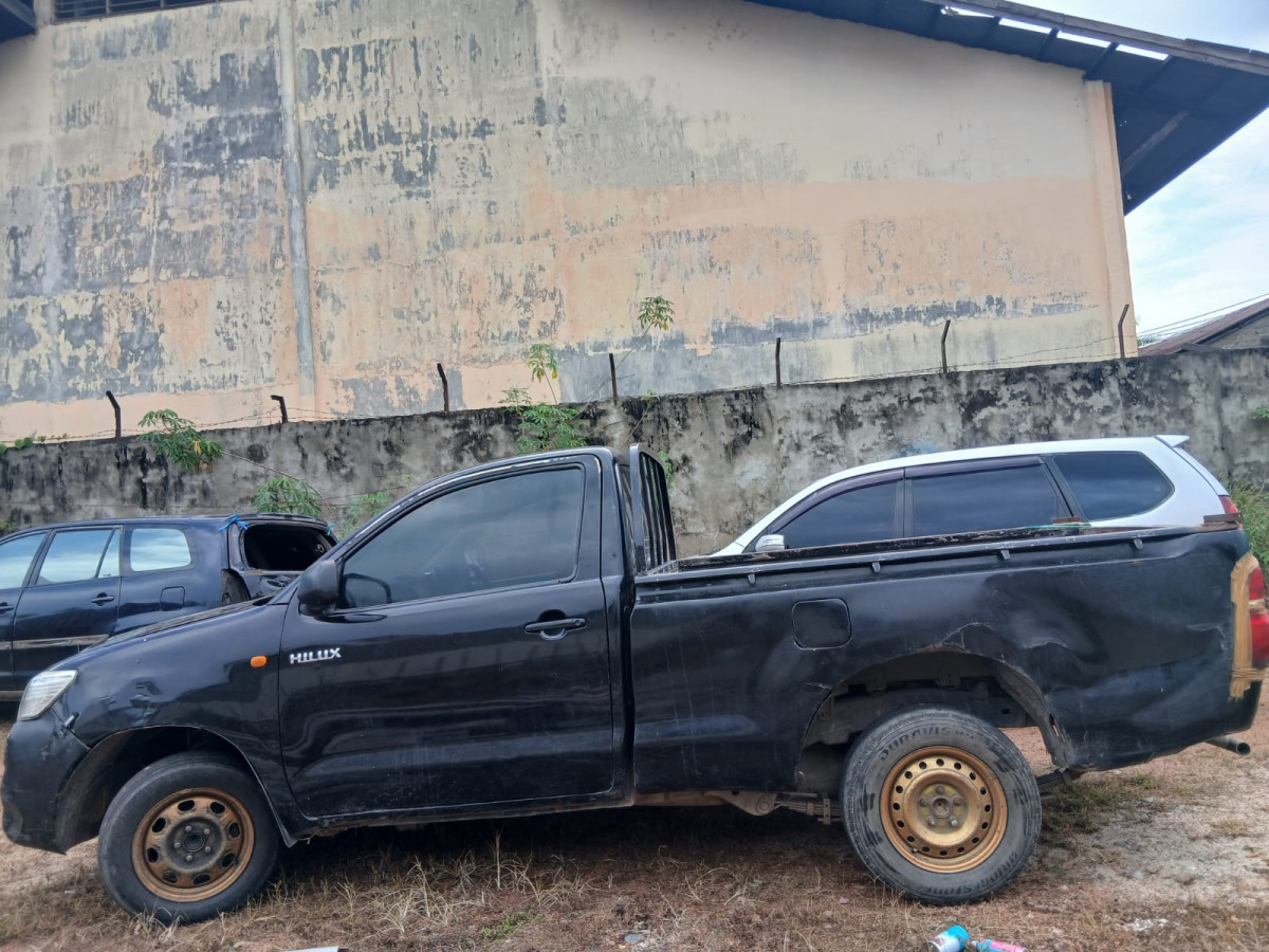 TOYOTA HILUX PICK UP