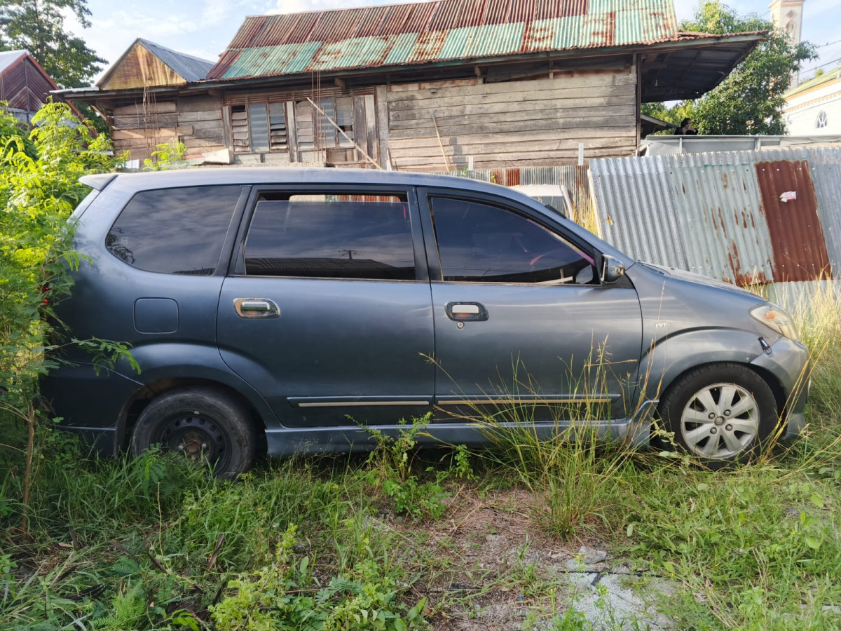 TOYOTA AVANZA S