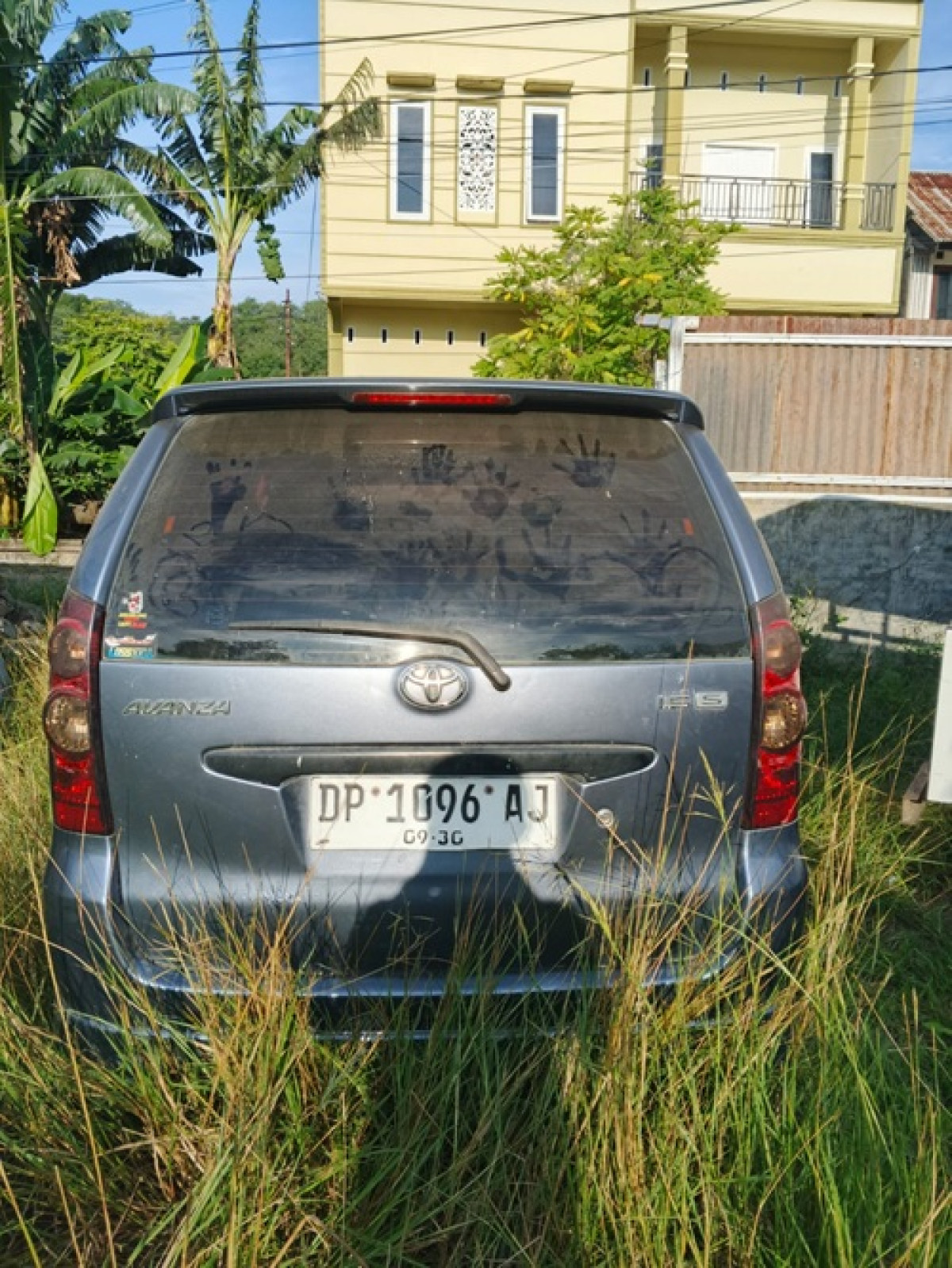 TOYOTA AVANZA S