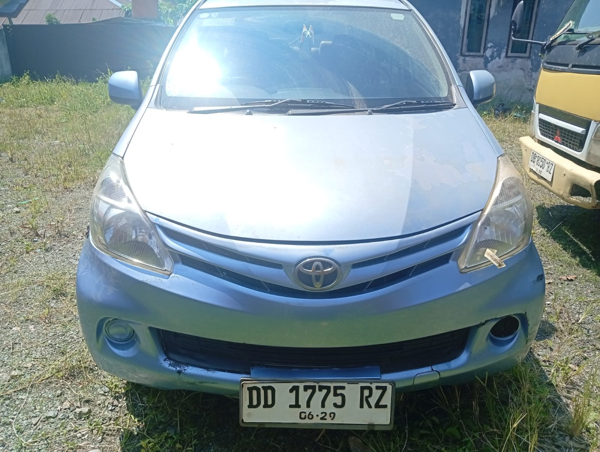 TOYOTA AVANZA E