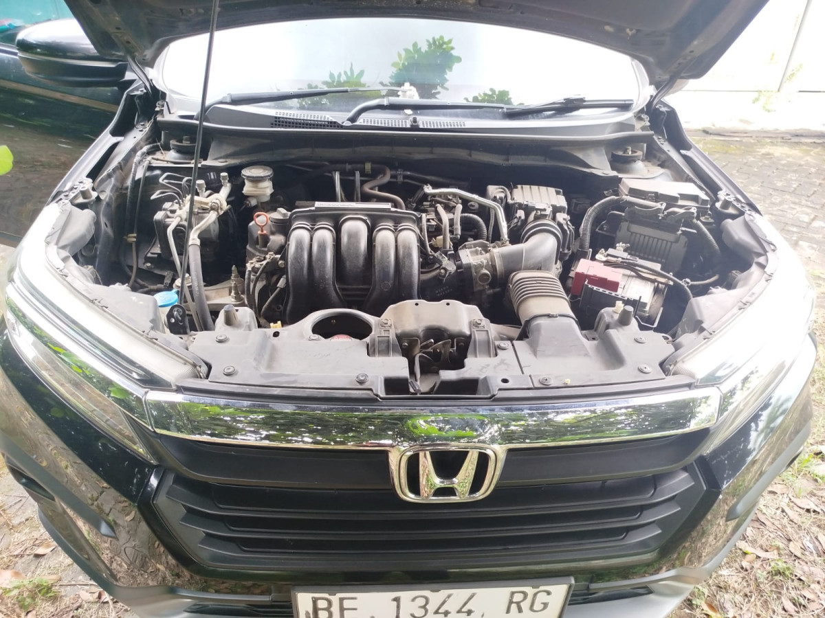 HONDA  BRV BR-V DG3 1.5 L E
