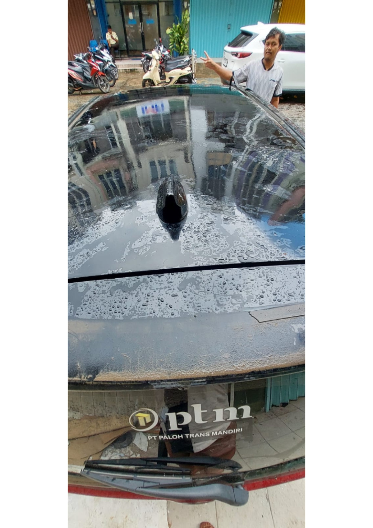 DAIHATSU  SIGRA  M