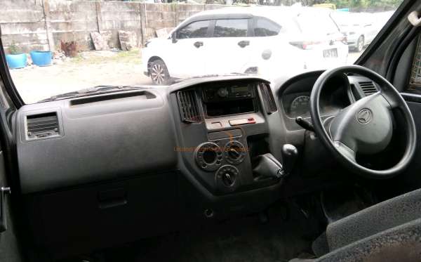 DAIHATSU GRAN MAX
