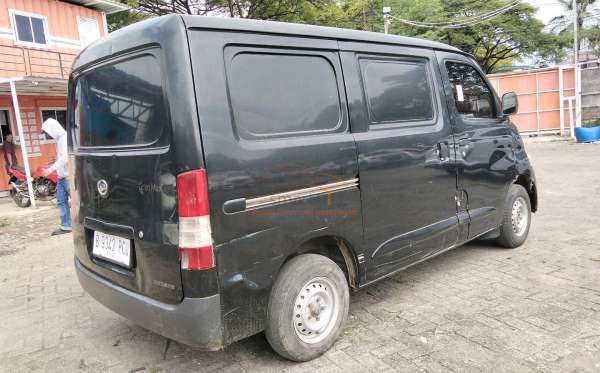DAIHATSU GRAN MAX