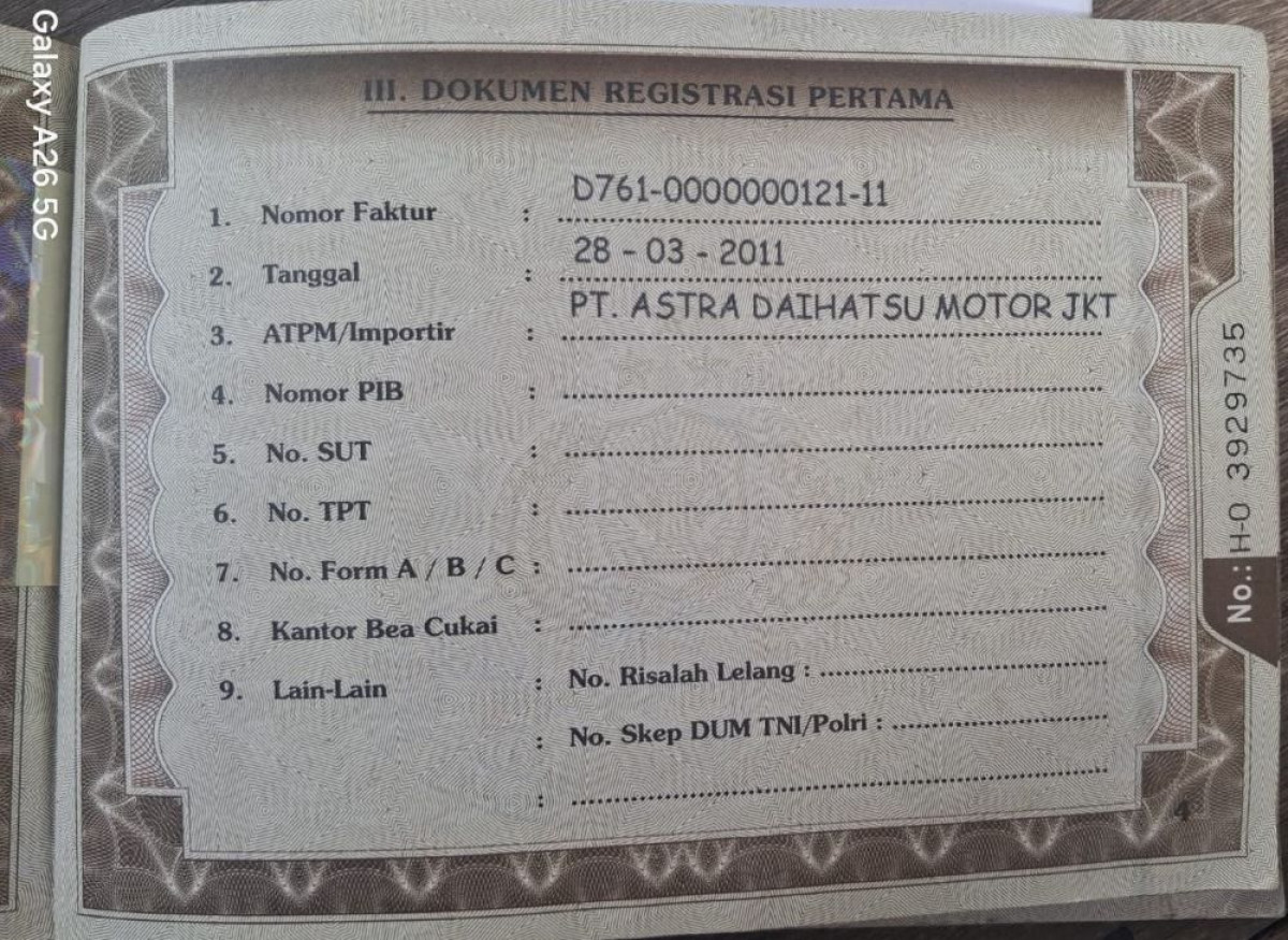 DAIHATSU XENIA
