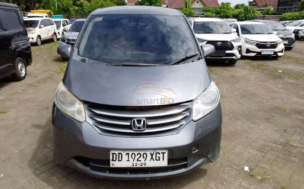 HONDA  FREED  GB3 1.5 E