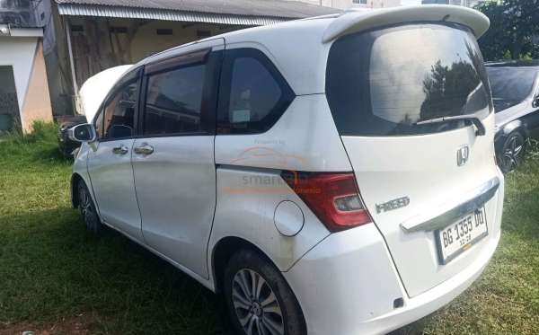 HONDA FREED GB3 1.5 E