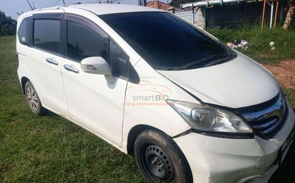 HONDA FREED GB3 1.5 E