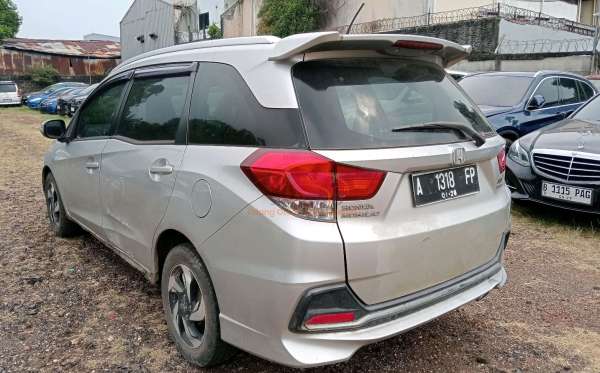 HONDA  MOBILIO  DD4 1.5 RS