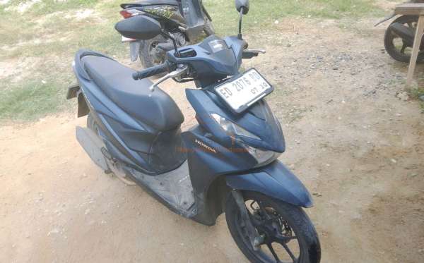 HONDA  BEAT