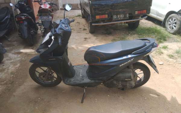 HONDA  BEAT