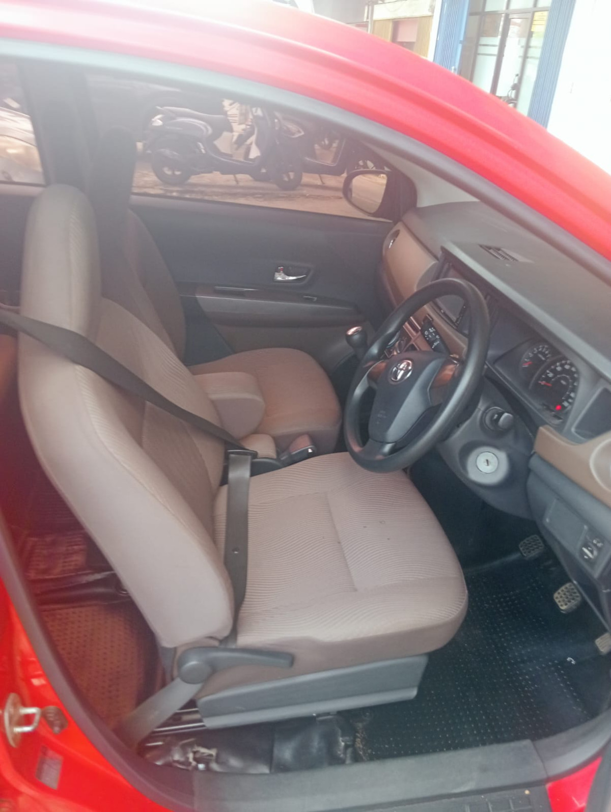 TOYOTA  CALYA  1.2 G M/T