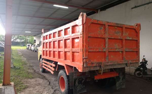 MITSUBISHI  FE  74 HDV