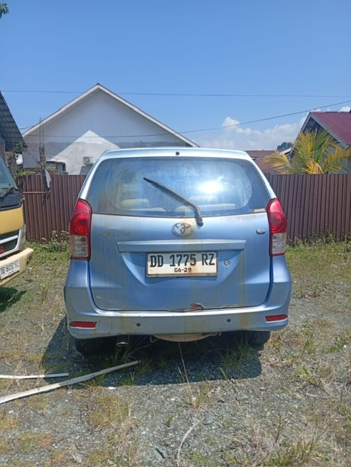 TOYOTA AVANZA E