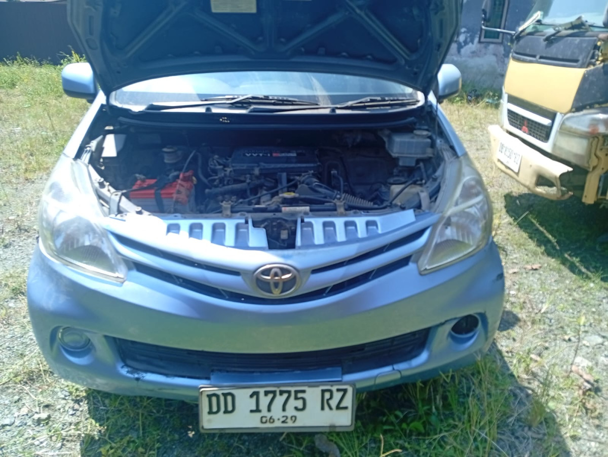 TOYOTA AVANZA E