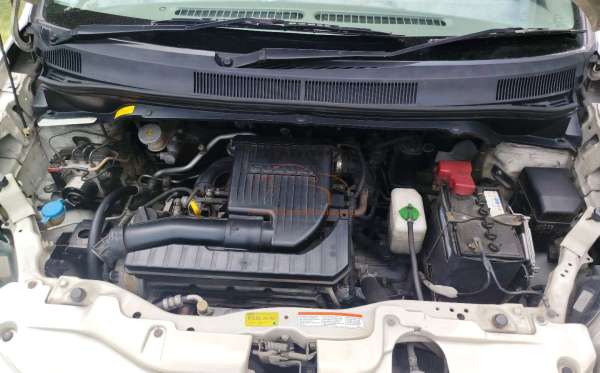 SUZUKI SPLASH