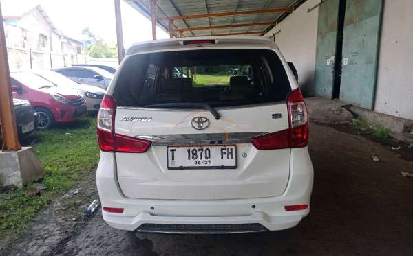TOYOTA AVANZA