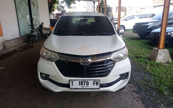 TOYOTA AVANZA