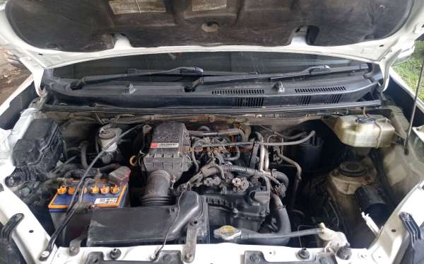 TOYOTA AVANZA