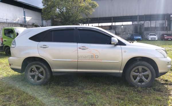 TOYOTA  HARRIER  3.0