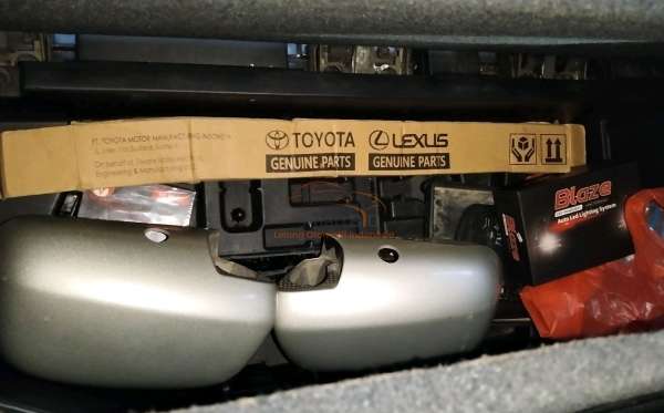 TOYOTA  HARRIER  3.0