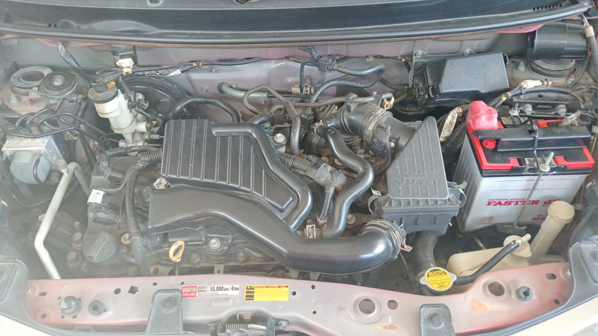 TOYOTA  CALYA  1.2 G M/T