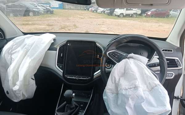 WULING Almaz 1.5LT LUX + SC CVT (4X2) A/T