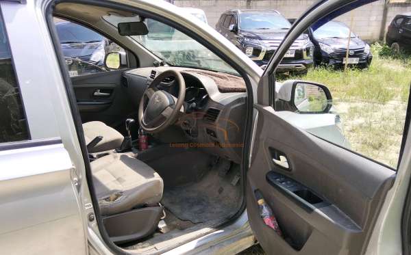 WULING  CONFERO  1.5 (4X2)