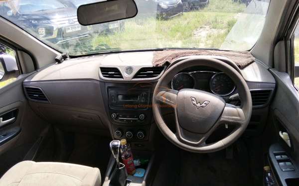 WULING  CONFERO  1.5 (4X2)