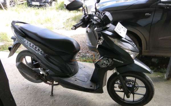 HONDA  BEAT STREET