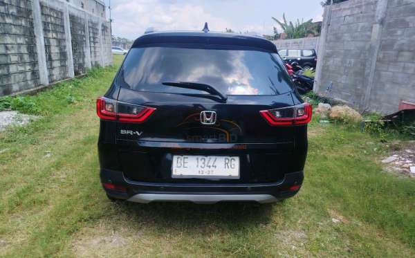 HONDA BR-V DG3 1.5 L E