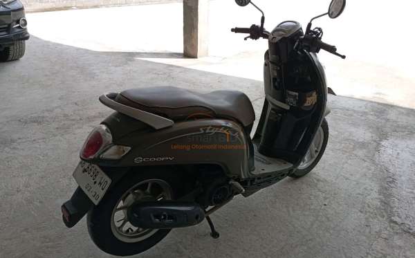 HONDA SCOOPY CW