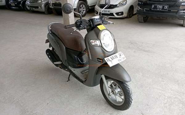 HONDA SCOOPY CW