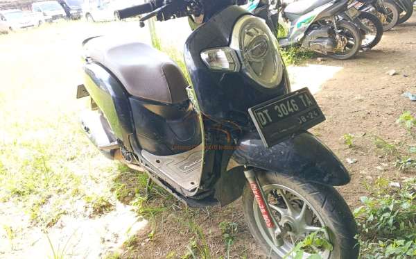 HONDA SCOOPY STYLISH