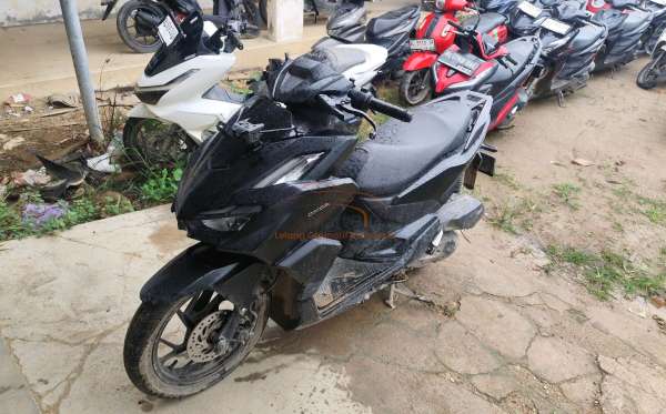 HONDA  VARIO 160