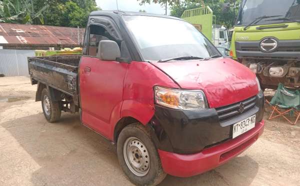 SUZUKI  CARRY MEGA  P.U