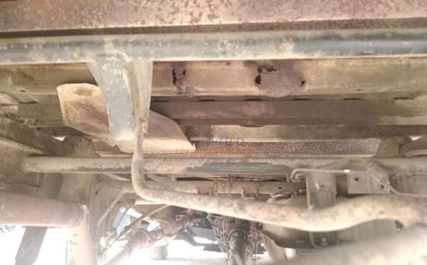 SUZUKI  CARRY MEGA  P.U