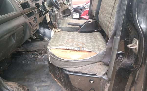 SUZUKI  CARRY MEGA  P.U