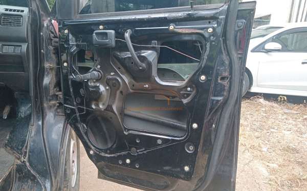 SUZUKI  CARRY MEGA  P.U
