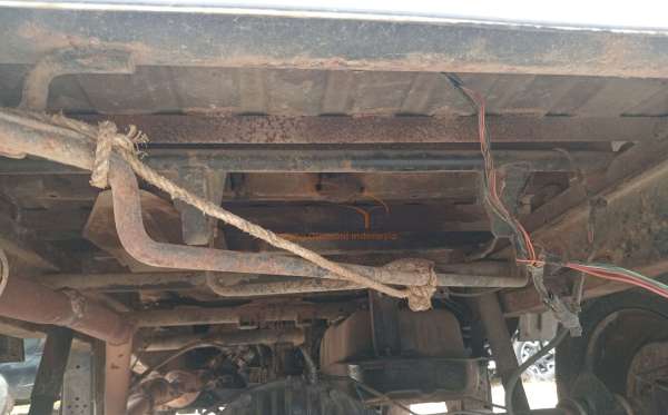 SUZUKI  CARRY MEGA  P.U