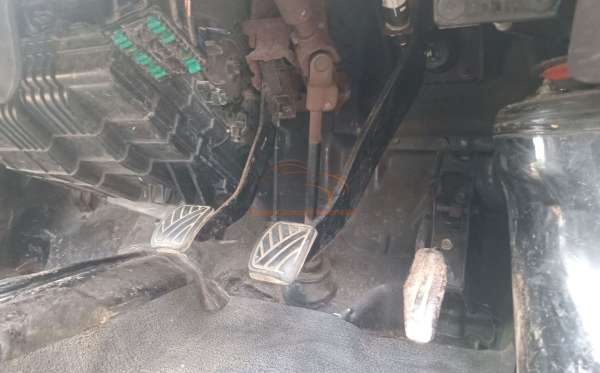 SUZUKI  CARRY MEGA  P.U