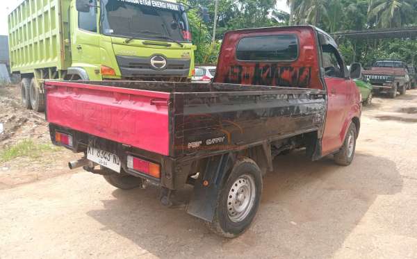 SUZUKI  CARRY MEGA  P.U