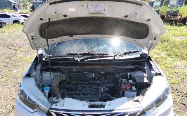 SUZUKI  ERTIGA  HX