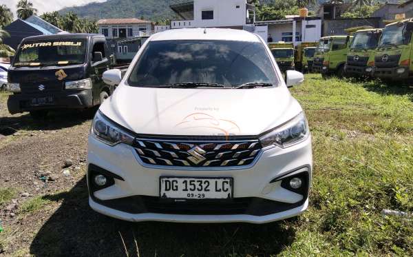 SUZUKI  ERTIGA  HX