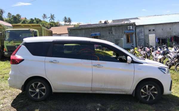 SUZUKI  ERTIGA  HX
