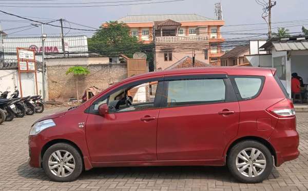 SUZUKI ERTIGA