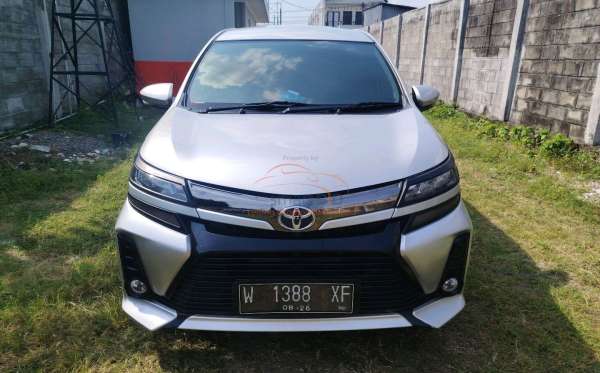 TOYOTA AVANZA VELOZ