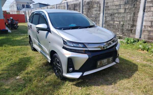 TOYOTA AVANZA VELOZ
