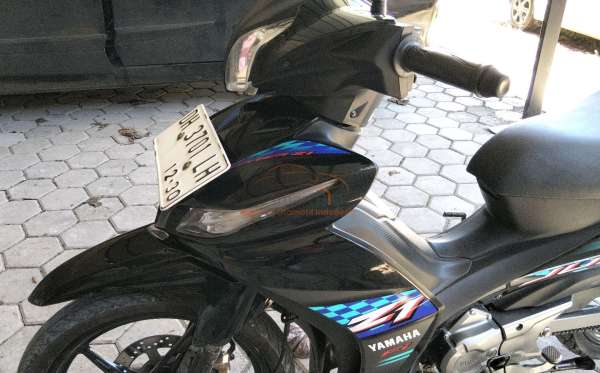 YAMAHA JUPITER Z1