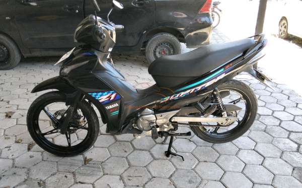YAMAHA JUPITER Z1